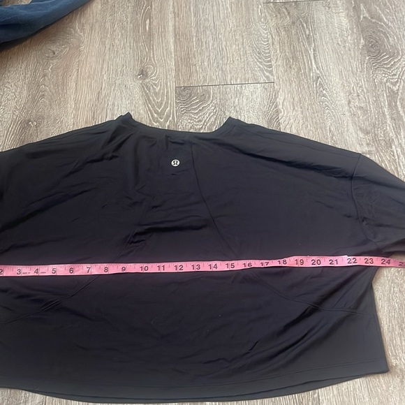 Lululemon Muscle Love Long Sleeve size 6 oversized crop workout athlete - Picture 5 of 6